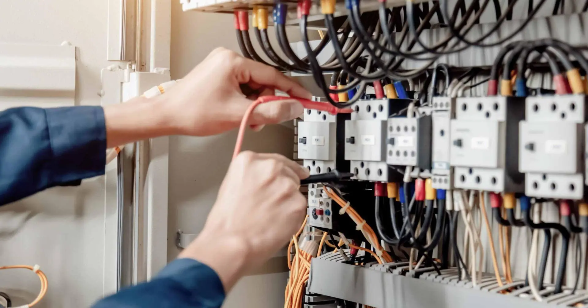 Tại sao tòa nhà cao tầng phải dùng cáp chống cháy chống nhiễu